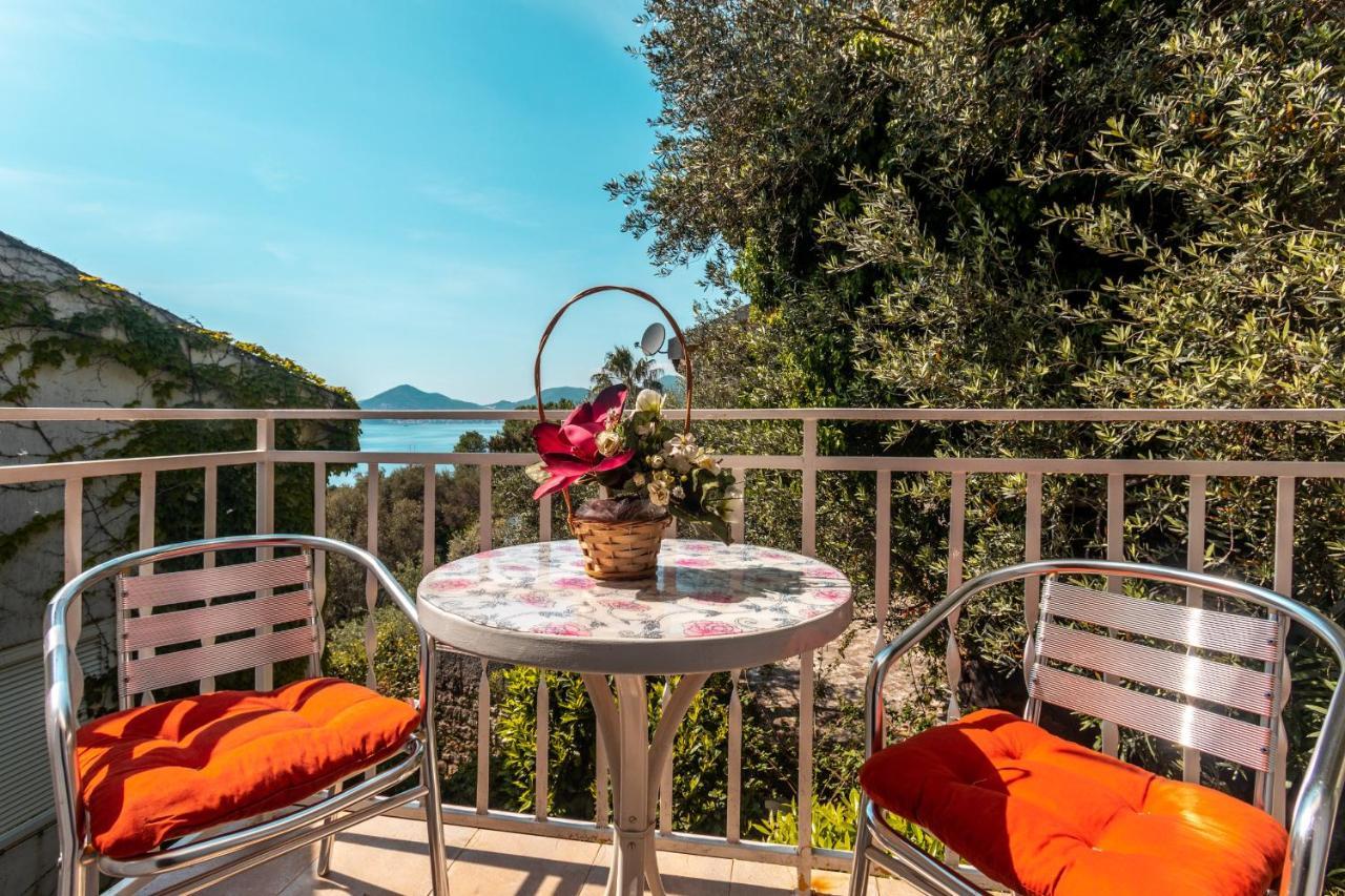 Sun Rose Apartments Sveti Stefan Luaran gambar